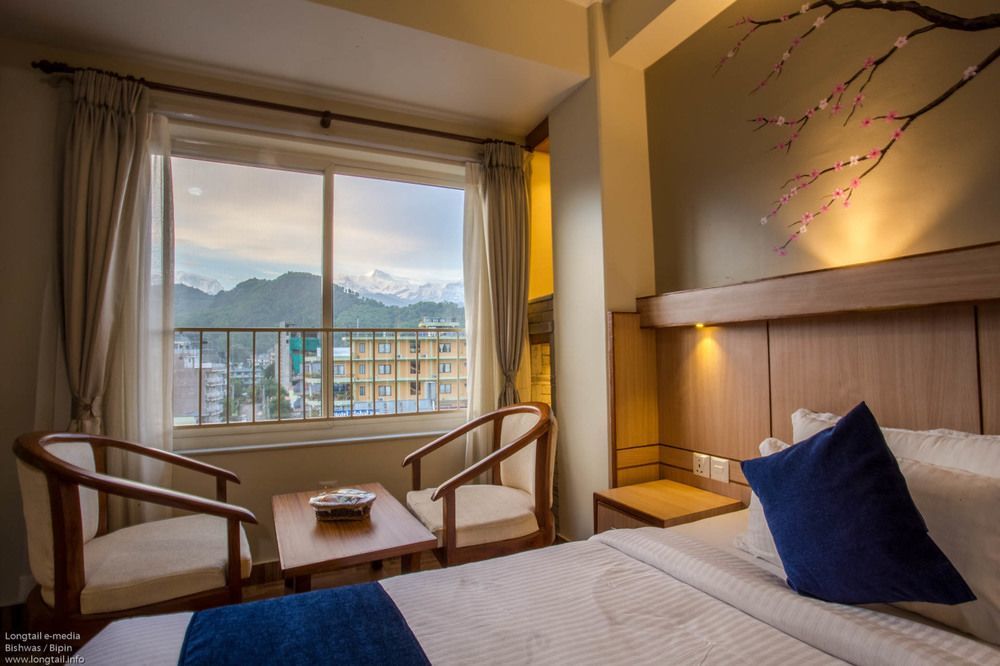 Hotel White Pearl Pokhara Exterior foto