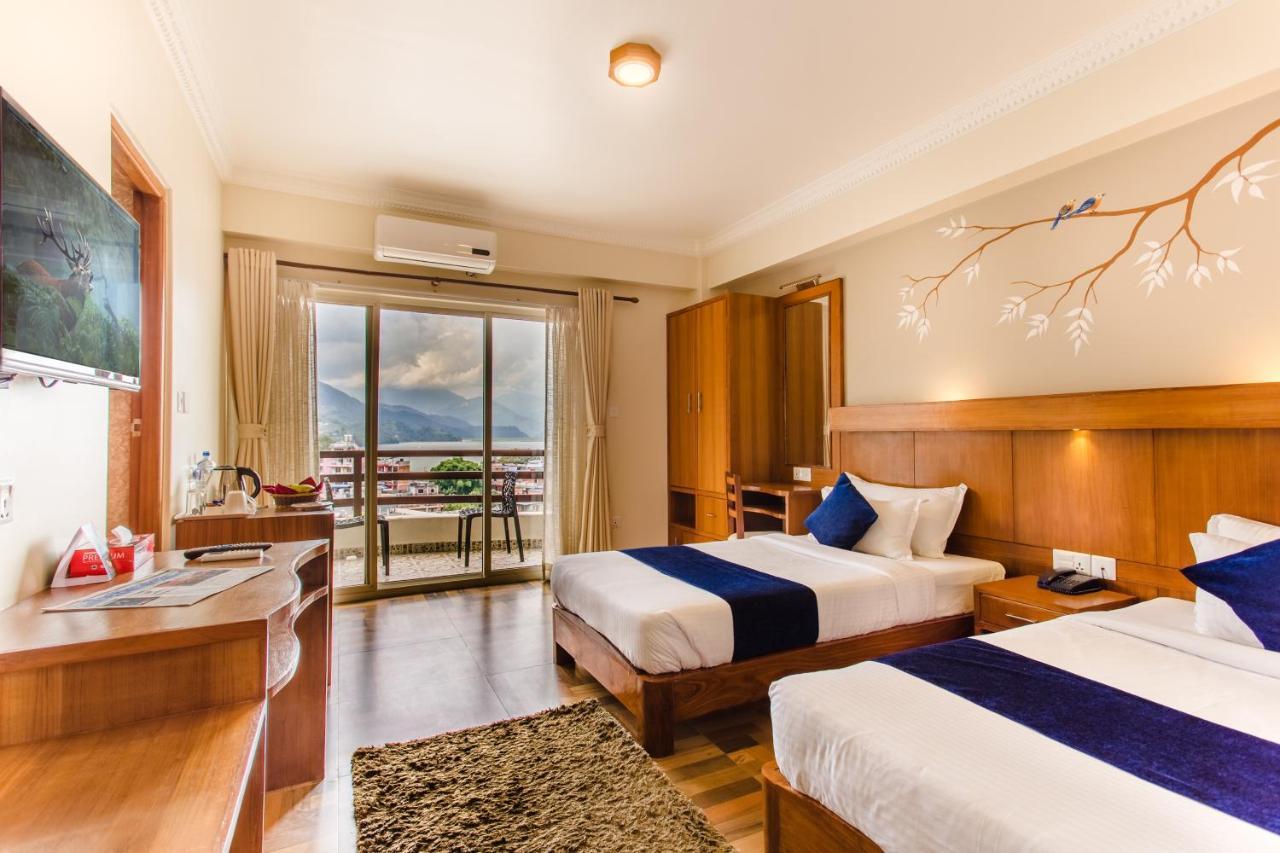Hotel White Pearl Pokhara Exterior foto